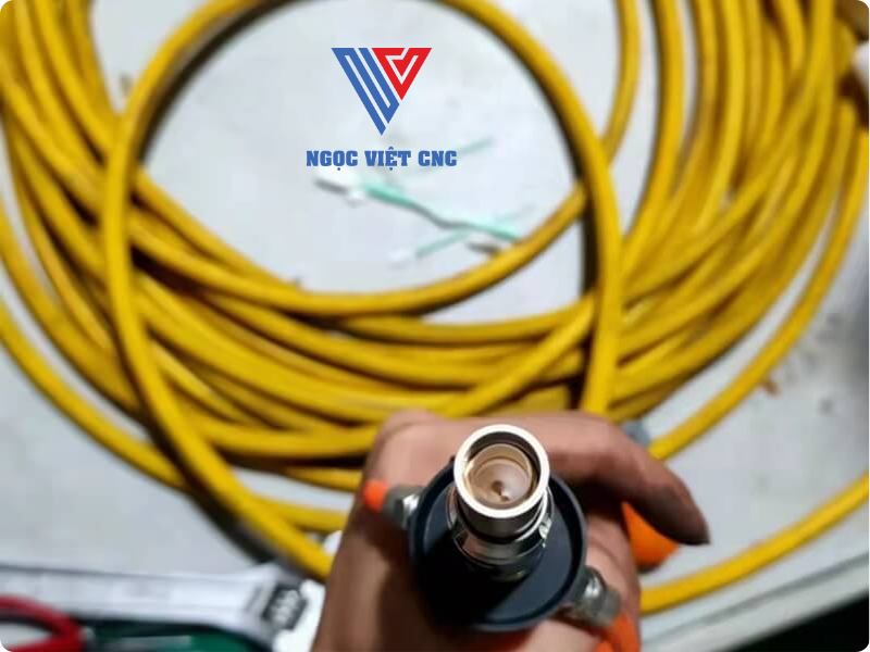 5-ly-do-may-cat-laser-cua-ban-bi-hong-va-cach-dich-vu-sua-chua-ngoc-viet-cnc-giai-quyet-4