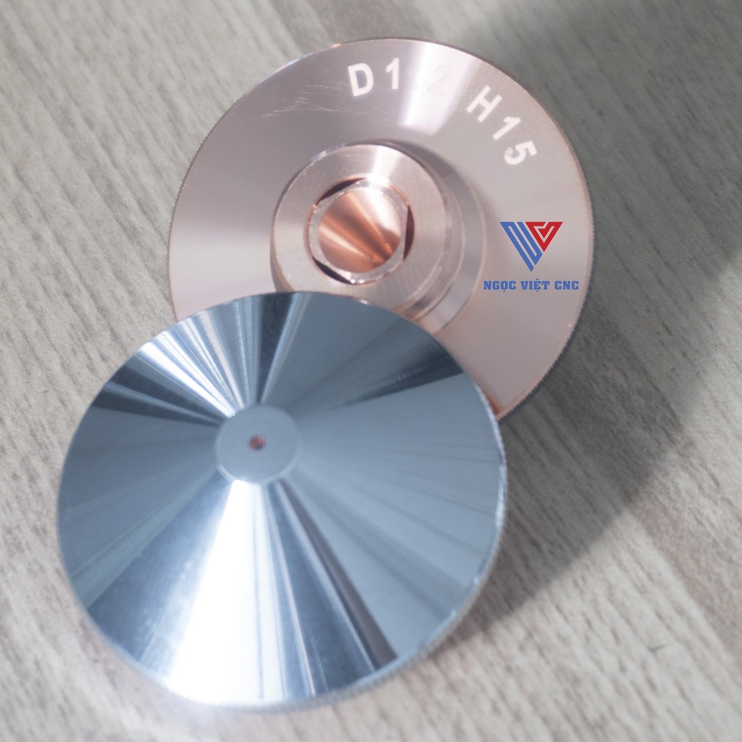 Đầu Cắt Laser – Cấu Tạo, Phân Loại Và Vai Trò Quan Trọng Trong Gia Công Kim Loại 4 https://vietlaser.com/bec-cat-laser-fiber-nv-d32-chinh-hang/ -1