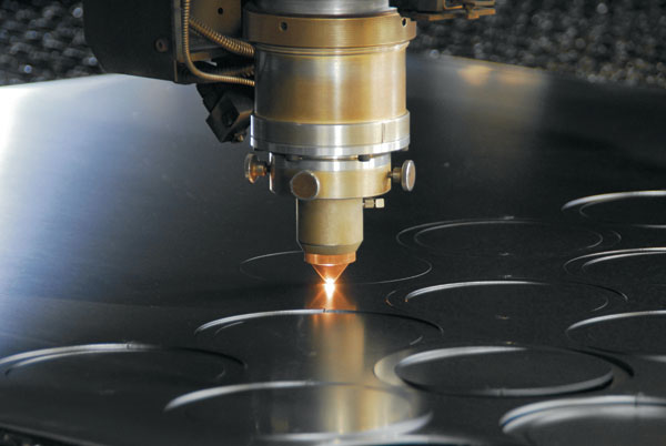 gia-cong-cat-laser-ky-thuat-loi-ich-va-ung-dung-1